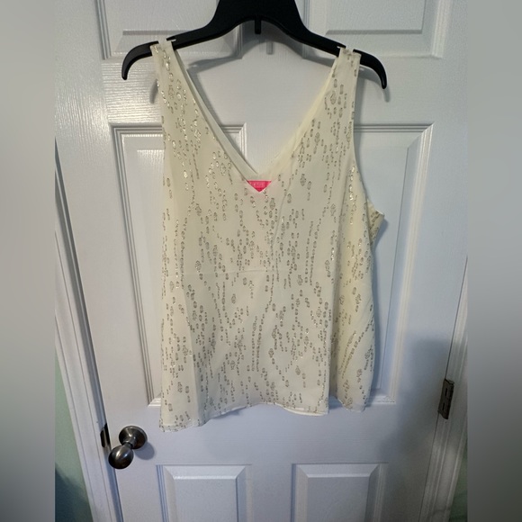 Lilly Pulitzer Tops - Cream and gold Lilly Pulitzer silk tank